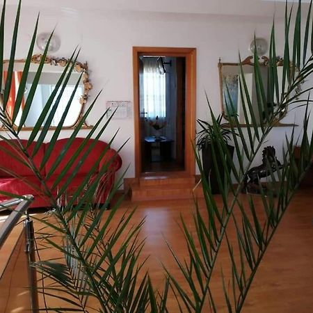 Отель Casa Regala Ear Крайова Экстерьер фото